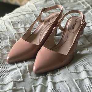 Life Stride Women's Dessert Taupe Social Slingback Heels - Wide fit